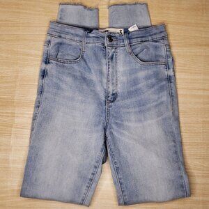 Garage Womens Light Wash Distressed Skinny Jeans 3